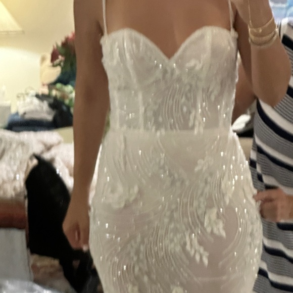 $8800 Eisen Stein Bridal dress - Picture 6 of 9